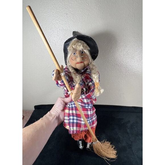 Vintage Nylon Hose Art Witch with Broomstick Halloween - Picture 11 of 12